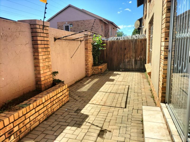2 Bedroom Property for Sale in Pellissier Free State
